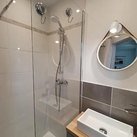 Cosy With Amenities Paris