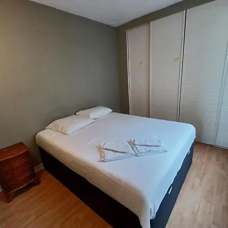 アパート Cosy With Amenities