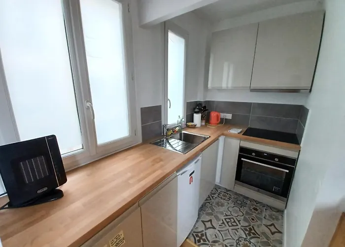 Cosy With Amenities *